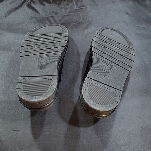 BRAND NEW Dr. MARTENS UNISEX DAX SLIDE HYDRO B SANDAL - Picture 13 of 16